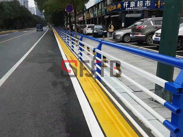 邊緣護欄
